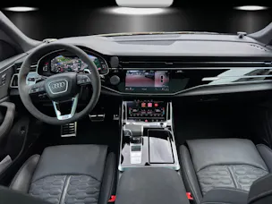 Audi RSQ8 performance quattro