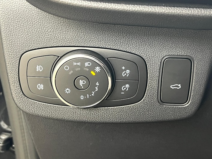 Vehicle image FORD PUMA