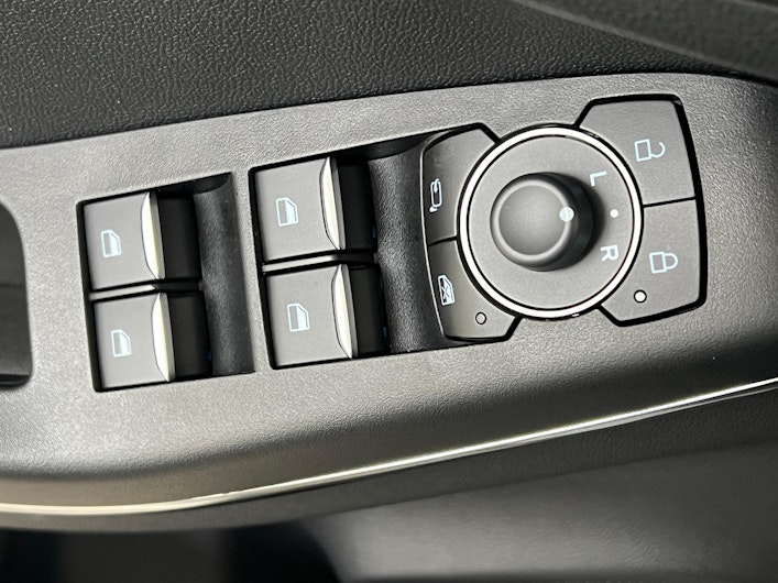 Vehicle image FORD PUMA