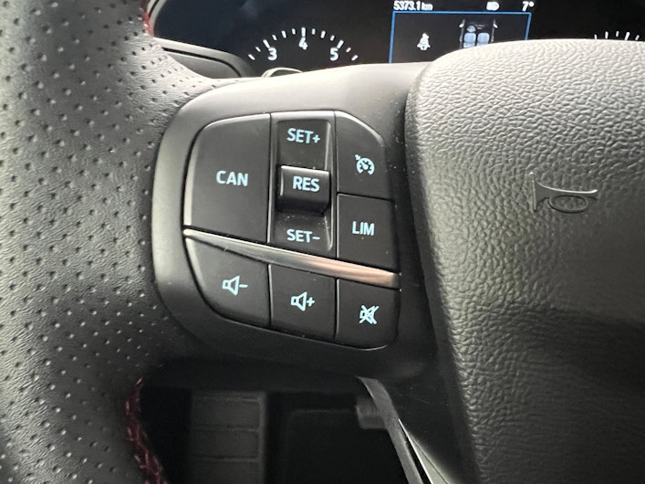 Vehicle image FORD FOCUS