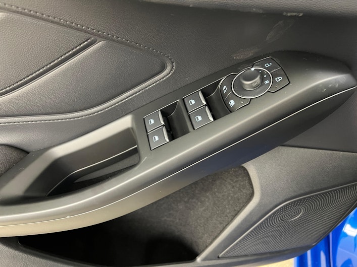 Vehicle image FORD FOCUS