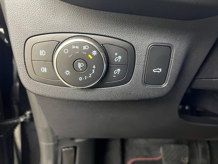 Vehicle image FORD PUMA