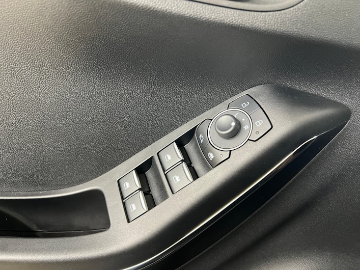 Vehicle image FORD PUMA