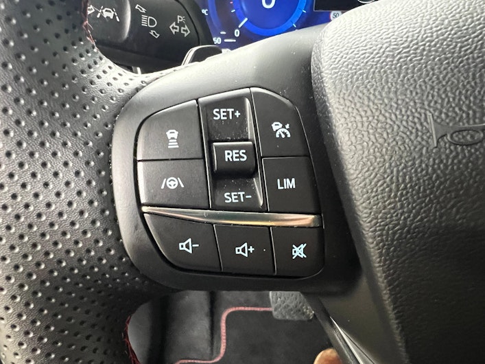 Vehicle image FORD PUMA