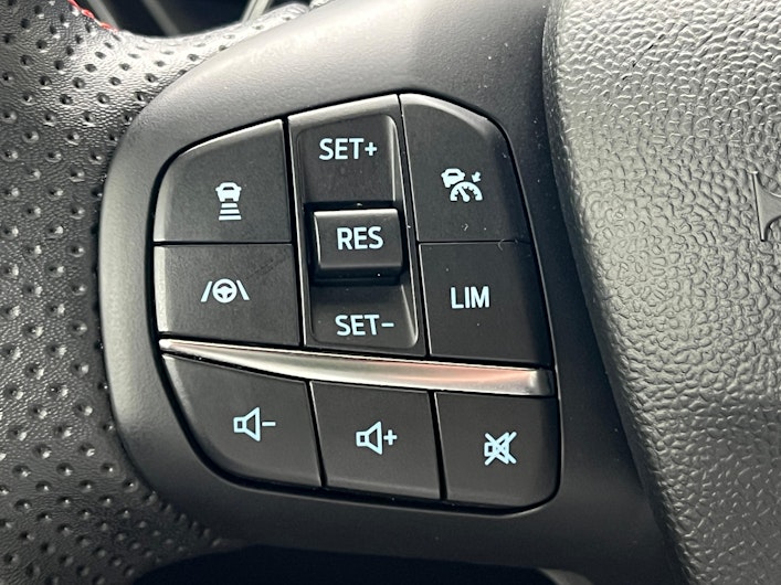 Vehicle image FORD PUMA