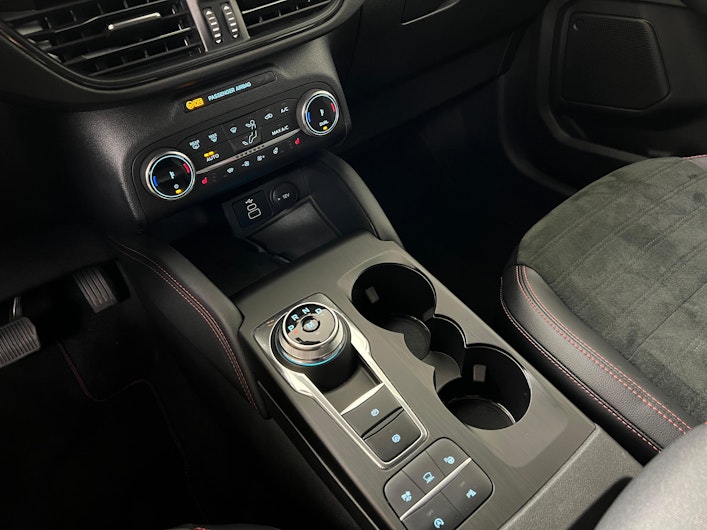 Vehicle image FORD KUGA