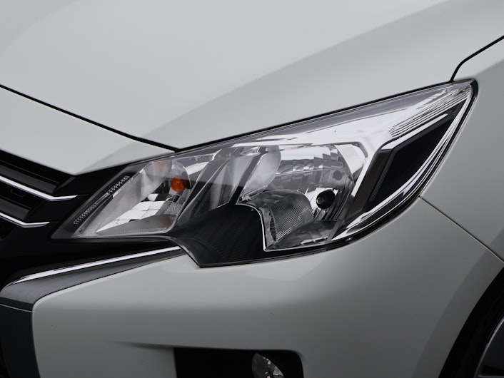 Vehicle image MITSUBISHI SPACE STAR