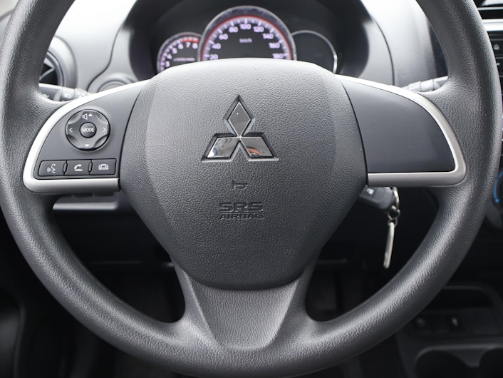 Vehicle image MITSUBISHI SPACE STAR