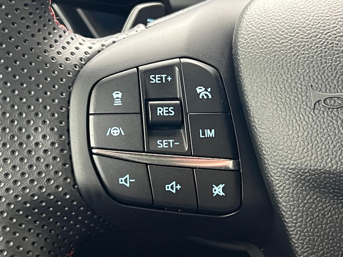 Vehicle image FORD PUMA