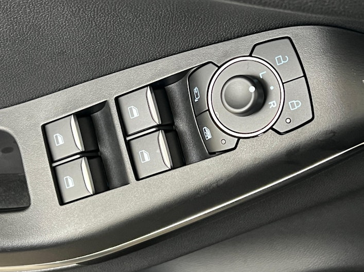 Vehicle image FORD PUMA