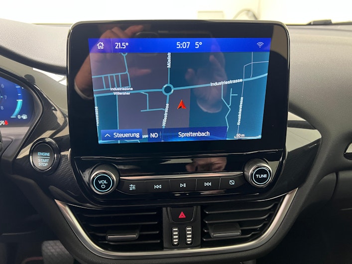 Vehicle image FORD PUMA