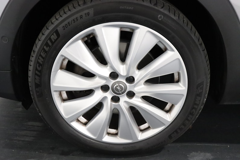 Vehicle image OPEL GRANDLAND X