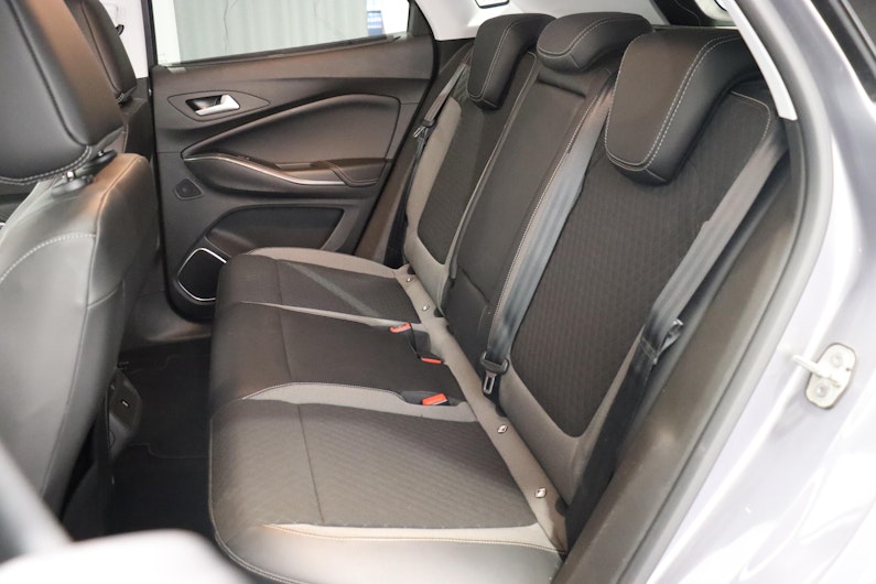 Vehicle image OPEL GRANDLAND X