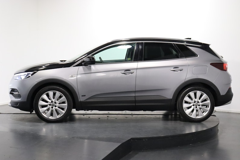 Vehicle image OPEL GRANDLAND X