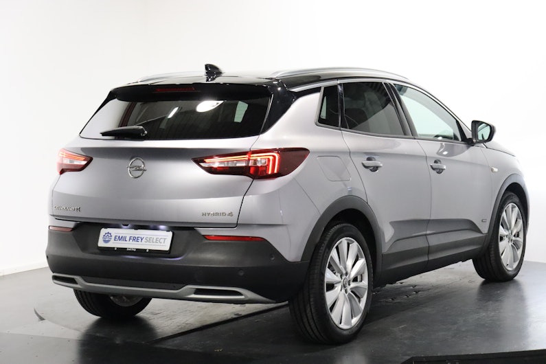 Vehicle image OPEL GRANDLAND X