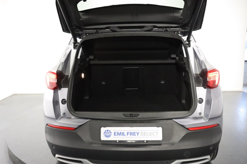 Vehicle image OPEL GRANDLAND X