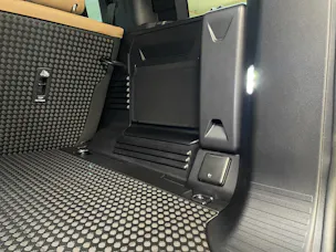 Land Rover Defender 110 3.0 D I6 300 X-Dynamic HSE