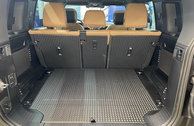 Vehicle image 13 Vehicle image 13