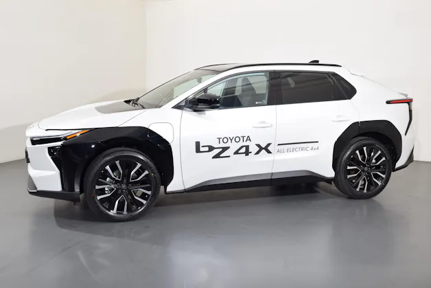 Toyota bZ4X Premium AWD