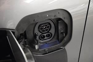 Vehicle image TOYOTA bZ4X Premium AWD