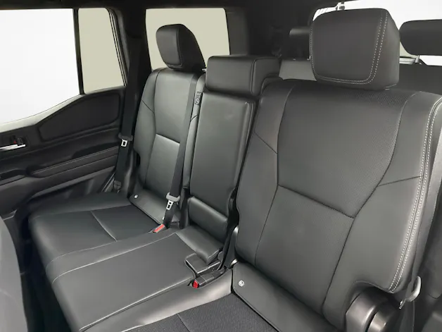 Toyota Land Cruiser 2.8 D 48V Style
