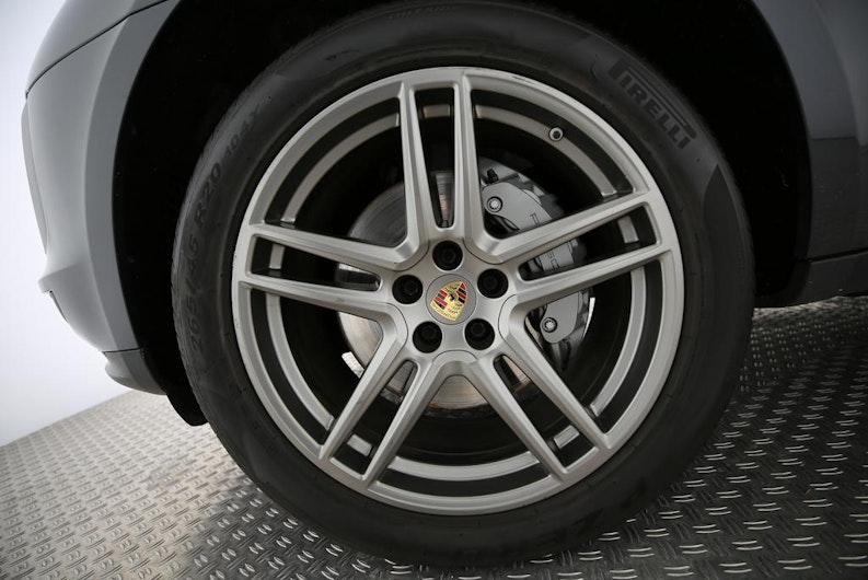 Vehicle image PORSCHE MACAN