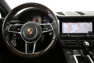 Vehicle image PORSCHE Macan 3.0 V6 S