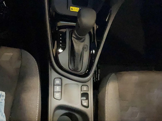 Vehicle image 9 Vehicle image 9