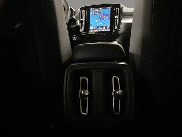 Volvo XC40 2.0 B3 MH XCITE
