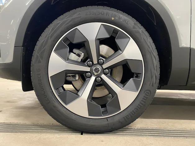 Volvo XC40 2.0 B3 MH XCITE