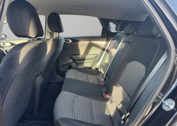 Vehicle image 9 Vehicle image 9