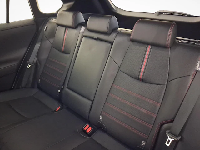Aplugged In TOYOTA RAV4 2.5 Plug-In-Hybrid Platinum: Jetzt Probefahrt buchen!