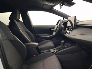 Fahrzeugbild TOYOTA Corolla Touring Sports 2.0 HSD Trend
