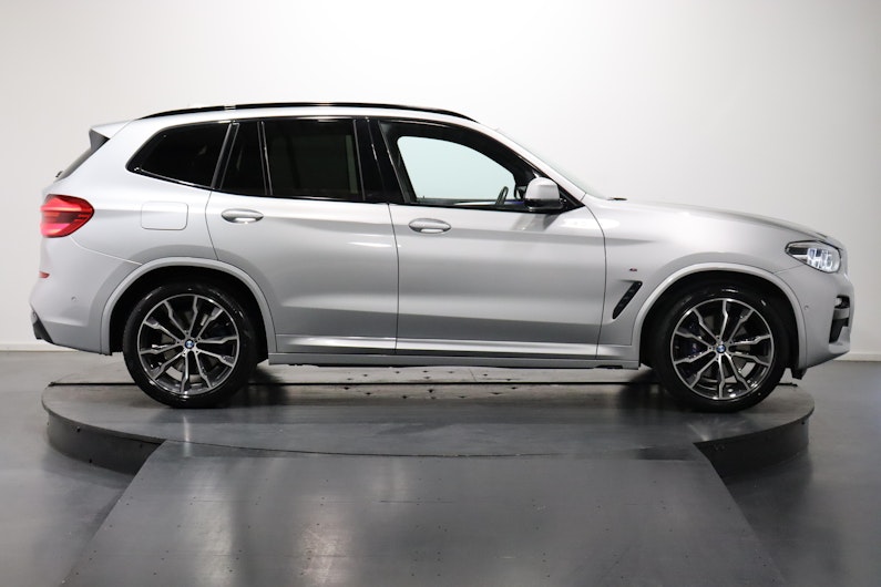 Vehicle image BMW X3