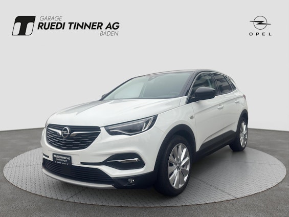 First vehicle image First vehicle image