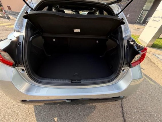 Vehicle image 20 Vehicle image 20