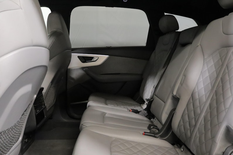 Vehicle image AUDI Q7