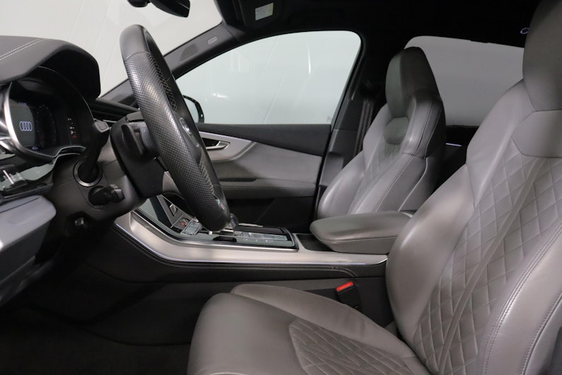 Vehicle image AUDI Q7