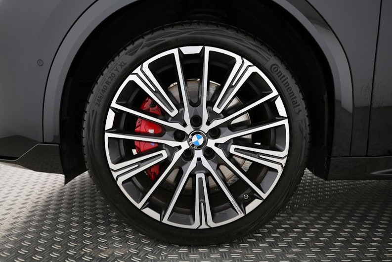 Vehicle image BMW X2