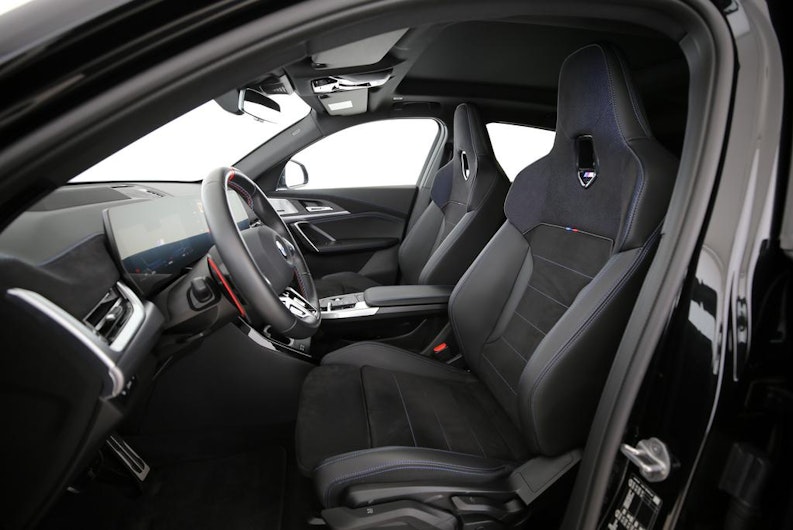 Vehicle image BMW X2