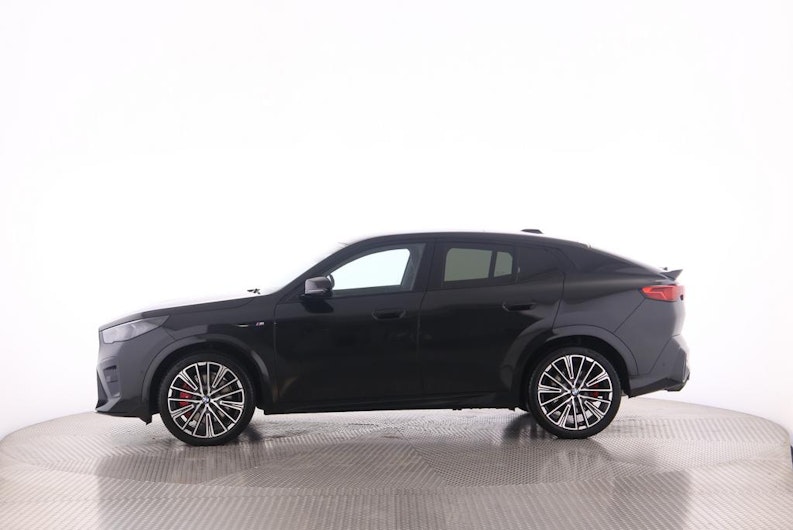 Vehicle image BMW X2