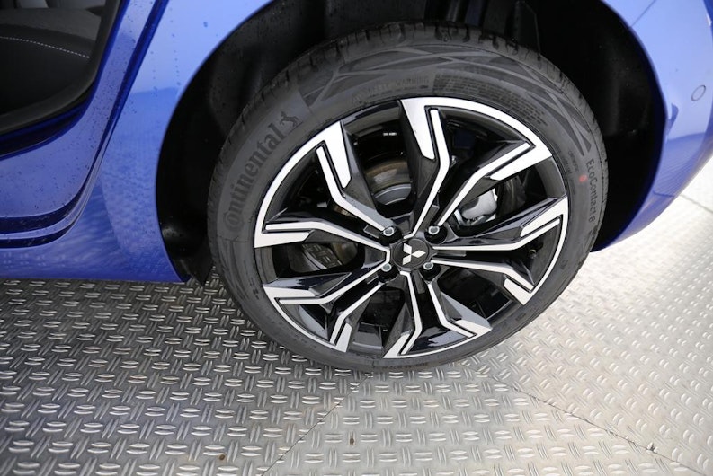 Vehicle image MITSUBISHI COLT