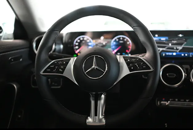 Mercedes-Benz CLA 180 Progressive