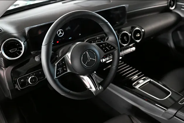Mercedes-Benz CLA 180 Progressive