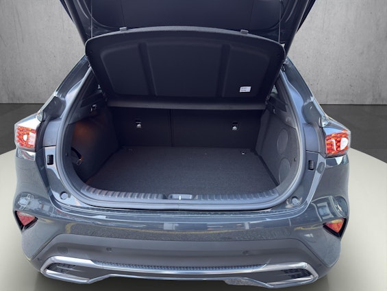 Vehicle image 13 Vehicle image 13