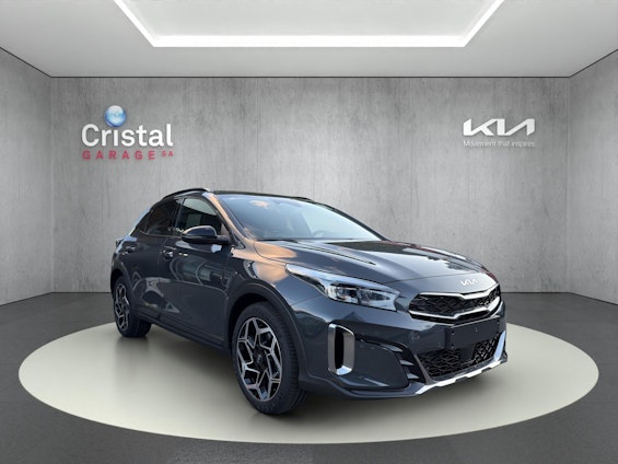 First vehicle image First vehicle image