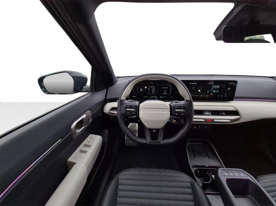 Vehicle image 4 Vehicle image 4