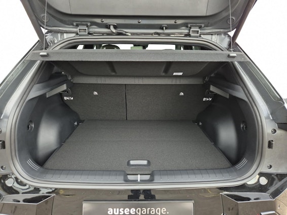 Vehicle image 10 Vehicle image 10