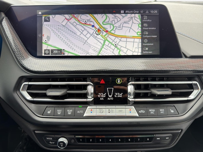 Vehicle image BMW 1 SERIES