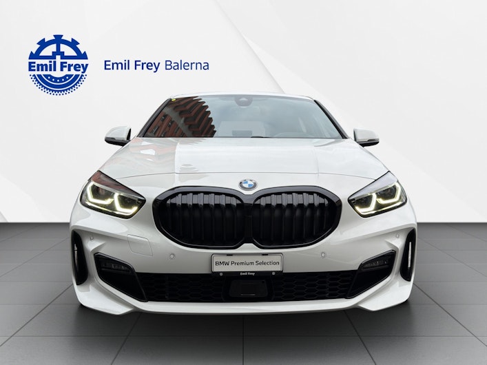 Vehicle image BMW 1 SERIES